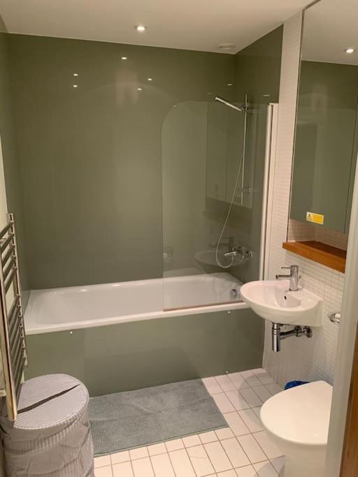 Stunning 2 Bed Flat! Centrally Located In London, Uk! 外观 照片