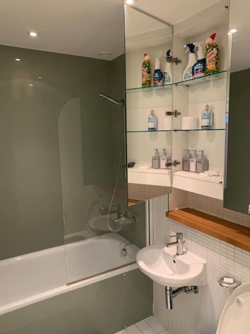 Stunning 2 Bed Flat! Centrally Located In London, Uk! 外观 照片